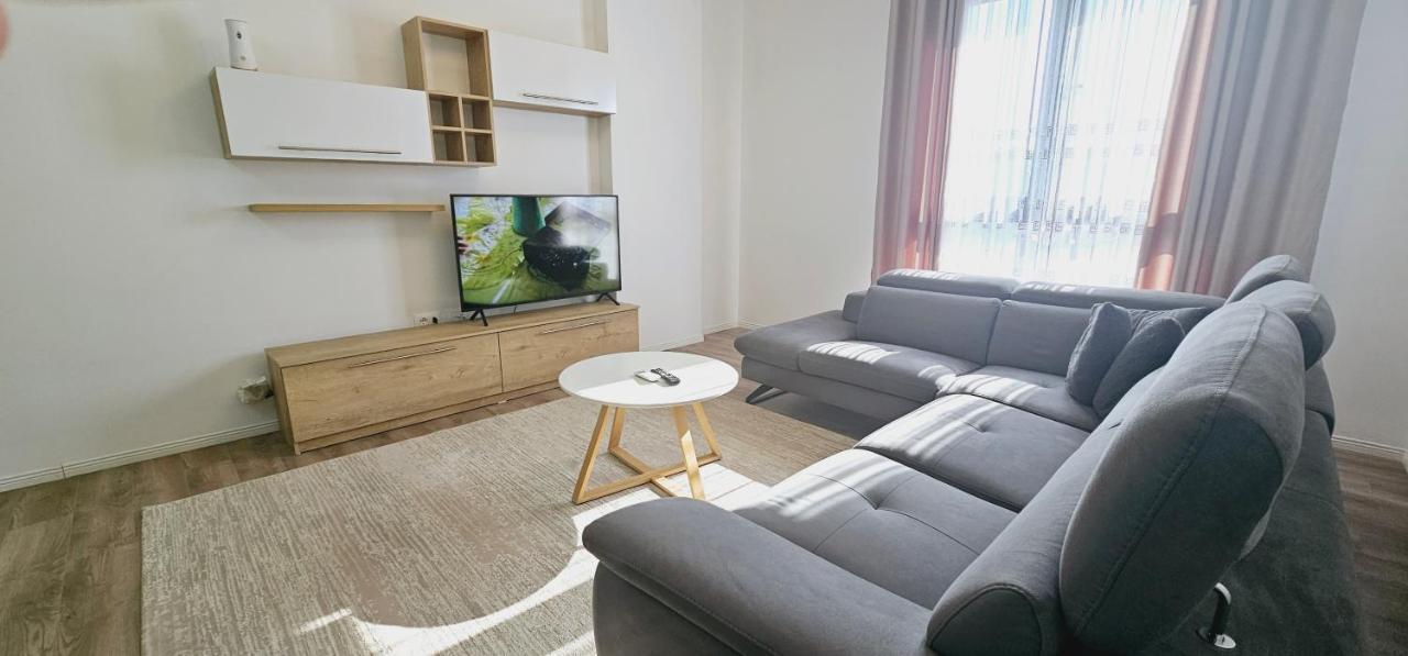 Myhouse At 21 Dhjetori Apartment Tirana